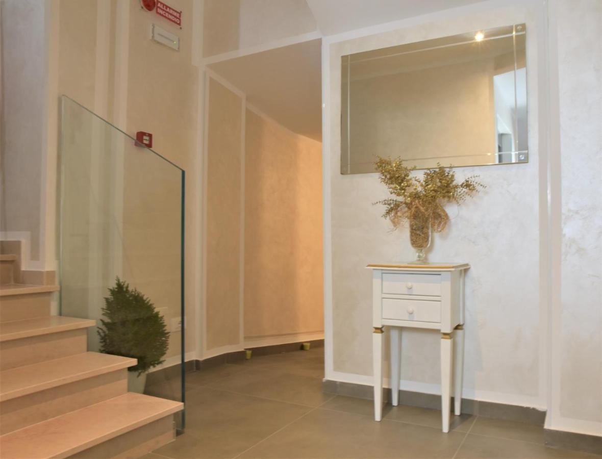 Amsterdam & Hotel Rimini